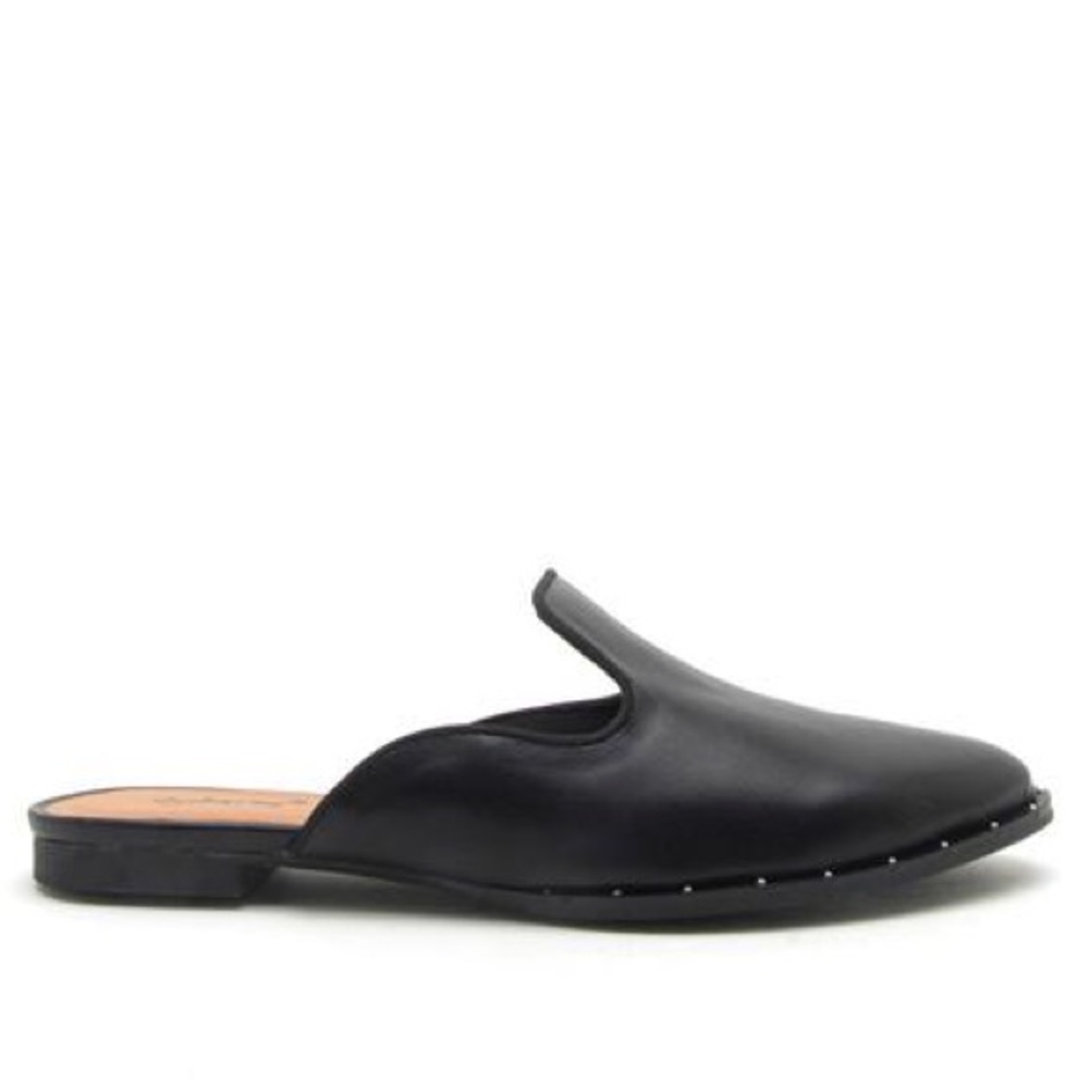 1 left size 9. Black mules studded accents - Picture 3 of 3